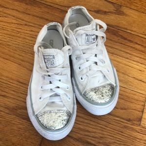 Girls size 11 Converse sneakers